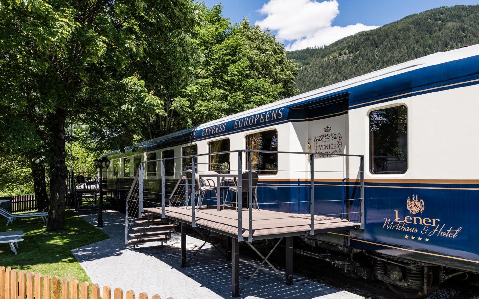 Luxury Lodge - Lener Express Campo di Trens Bagian luar foto