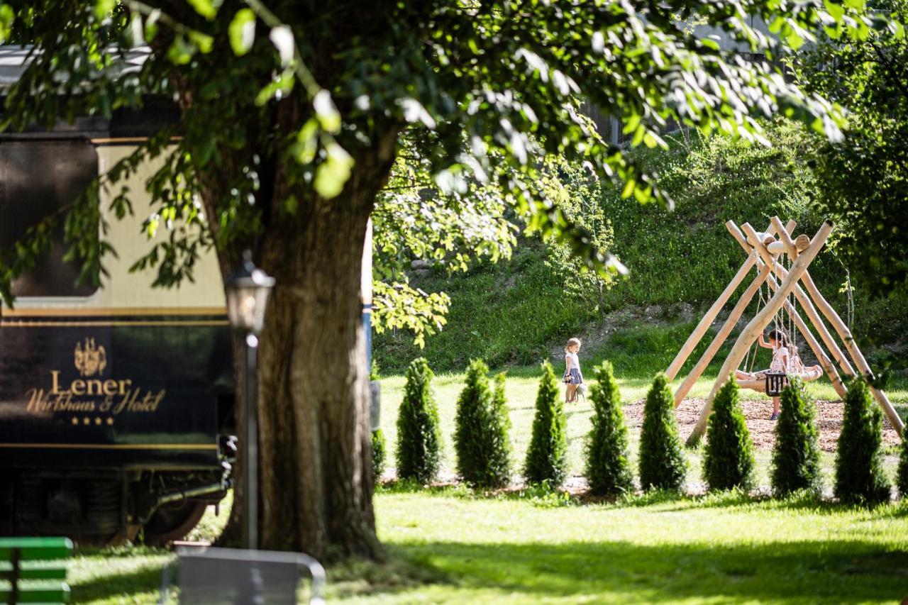 Luxury Lodge - Lener Express Campo di Trens Bagian luar foto