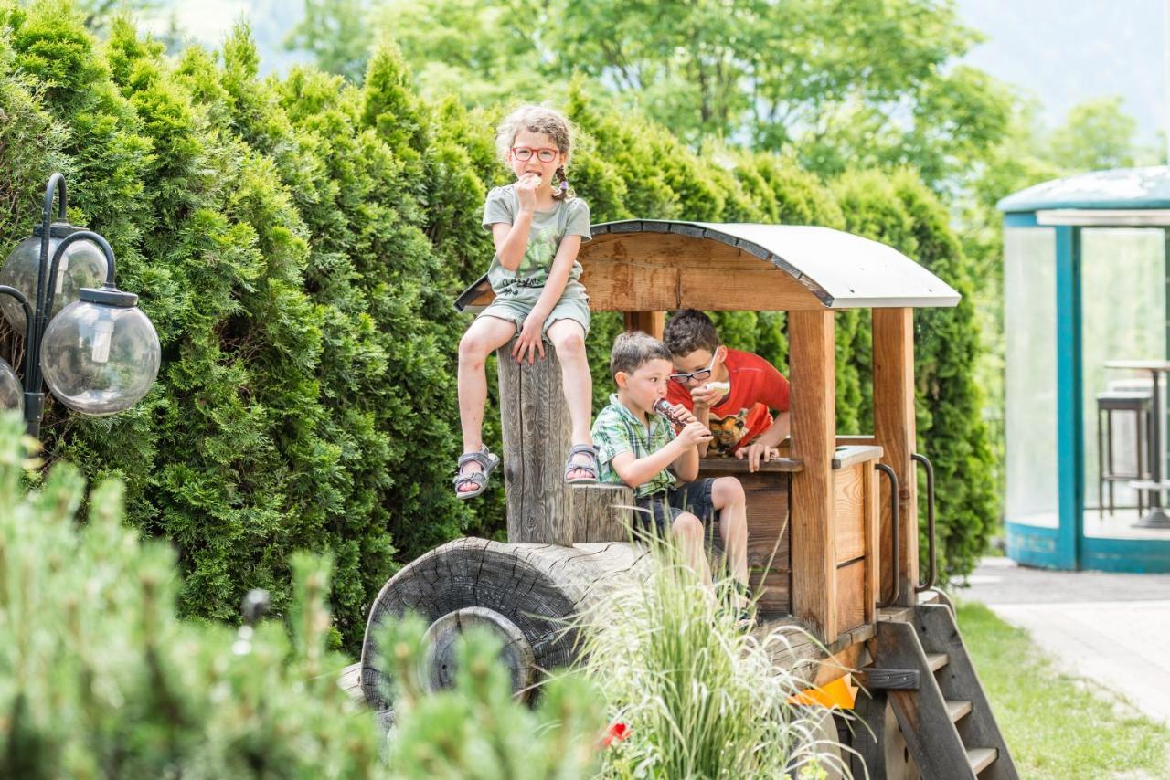 Luxury Lodge - Lener Express Campo di Trens Bagian luar foto